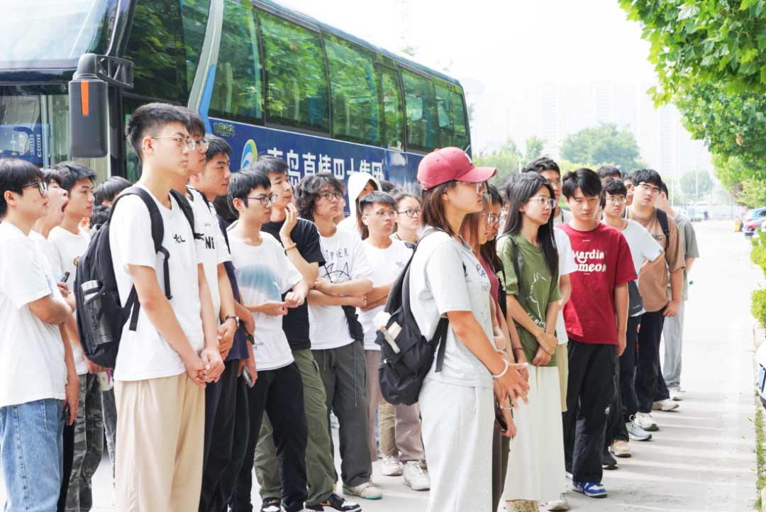 中國石油大學（華東）師生走進艾普智能，攜手共促產(chǎn)學研深度融合